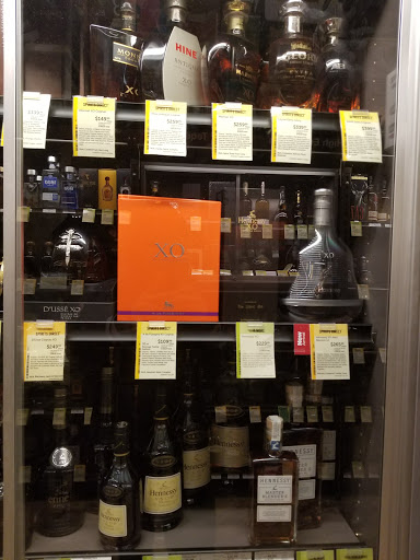 Wine Store «Total Wine & More», reviews and photos, 300 Andover Park W #500, Tukwila, WA 98188, USA
