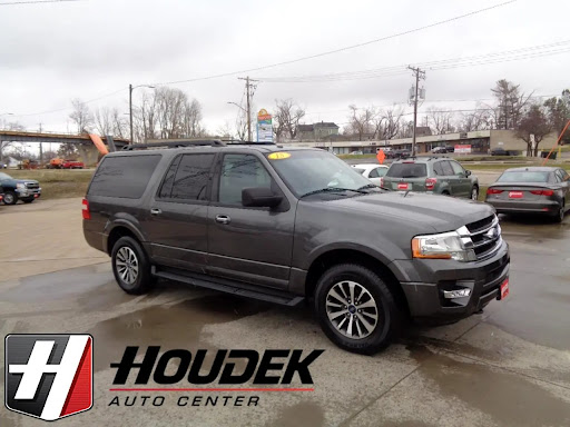 Used Car Dealer «Houdek Auto Center», reviews and photos, 150 7th Ave, Marion, IA 52302, USA