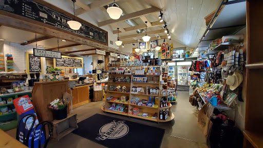General Store «JJ Hapgood General Store & Eatery», reviews and photos, 305 Main St, Peru, VT 05152, USA