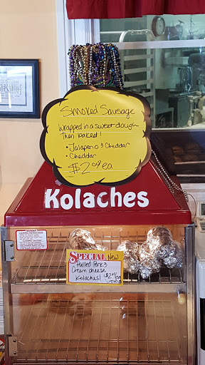 Donut Shop «Donut Hutt», reviews and photos, 1016 W Poplar Ave #111, Collierville, TN 38017, USA