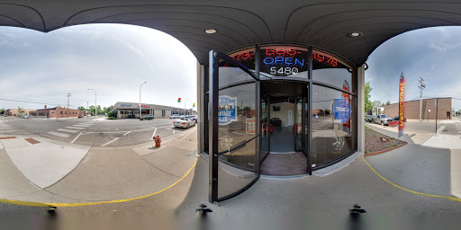 Car Dealer «CHICAGO CAR CORNER», reviews and photos, 5480 N Elston Ave, Chicago, IL 60630, USA