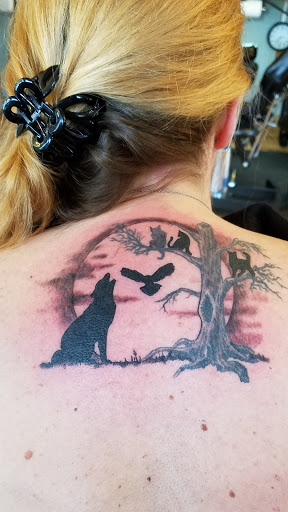 Tattoo Shop «The Shop», reviews and photos, 141 S Grand Ave, Fowlerville, MI 48836, USA