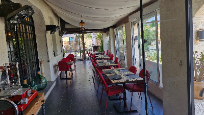 PETRUS à Roquefort-les-Pins