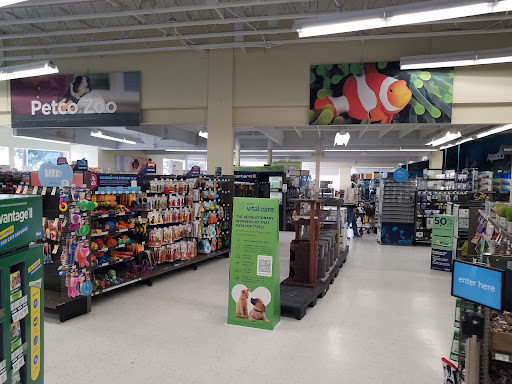 Pet Supply Store «Petco Animal Supplies», reviews and photos, 1301 S California Blvd, Walnut Creek, CA 94596, USA