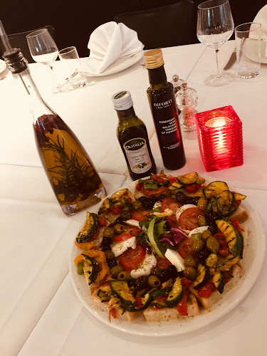 Reviews of Puccini Swinton Restaurant Pizzeria in Manchester - Pizza