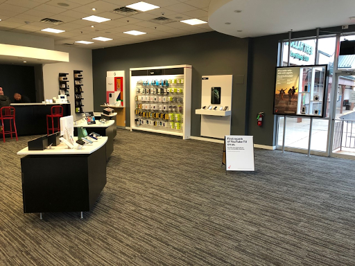 Cell Phone Store «Verizon Authorized Retailer, TCC», reviews and photos, 42 N West End Blvd, Quakertown, PA 18951, USA