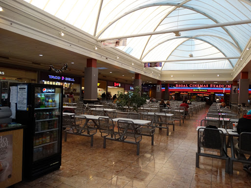 Shopping Mall «Salmon Run Mall», reviews and photos, 21182 Salmon Run Mall Loop W, Watertown, NY 13601, USA