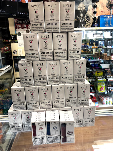 Tobacco Shop «Smoke Shop», reviews and photos, 8505 4th Ave, Brooklyn, NY 11209, USA