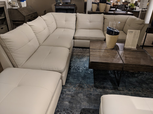 Furniture Store «City Furniture Hialeah», reviews and photos, 5250 W 20th Ave, Hialeah, FL 33016, USA