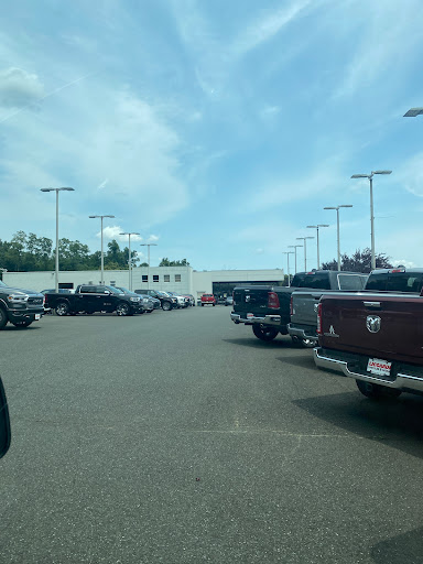 Car Dealer «Liccardi Chrysler Dodge RAM», reviews and photos, 130 US-22, Green Brook Township, NJ 08812, USA