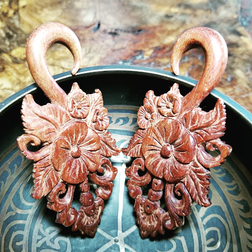 Tattoo Shop «Hopeless Ink Tattoo & Piercing», reviews and photos, 2308 Main St, Vancouver, WA 98660, USA