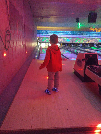 Bowling Alley «Thunderbowl Lanes», reviews and photos, 4200 Allen Rd, Allen Park, MI 48101, USA