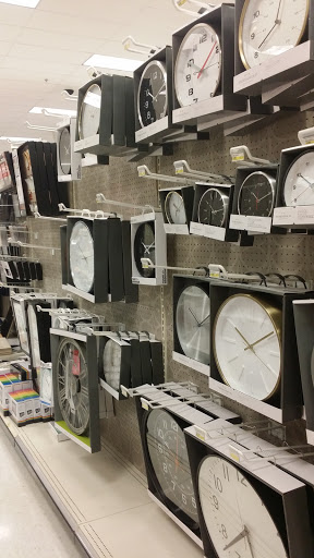 Department Store «Target», reviews and photos, 18855 N Market Pl Dr, Aurora, OH 44202, USA