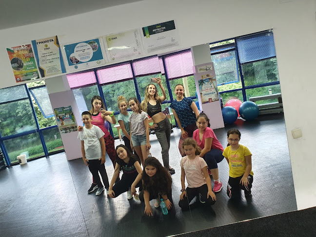 Отзиви за Клуб за Латино и Модерни Танци Инкансабле в Габрово - Училище