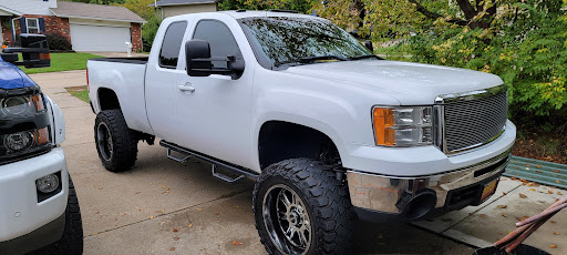 Used Car Dealer «Driver Seat Auto Sales», reviews and photos, 566 St Peters Howell Rd, St Charles, MO 63304, USA