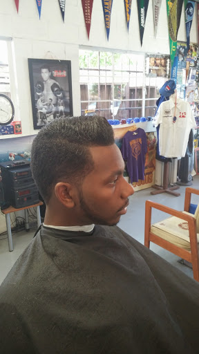 Barber Shop «all welcome barber shop», reviews and photos, 7723 Mariposa Ave, Citrus Heights, CA 95610, USA