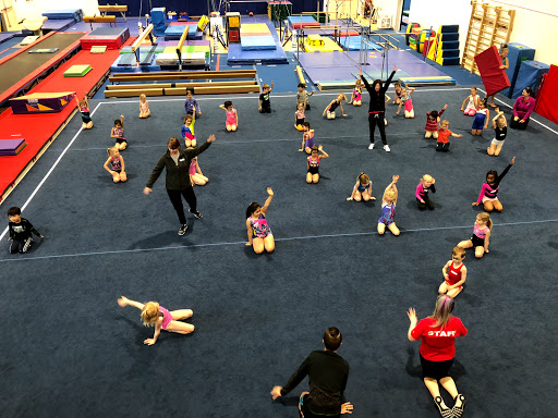 Community Center «Barcroft Community Center», reviews and photos, 4200 S Four Mile Run Dr, Arlington, VA 22206, USA