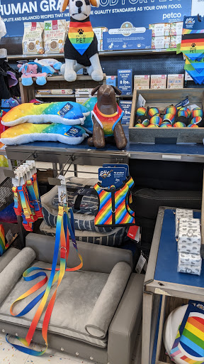 Pet Supply Store «Petco Animal Supplies», reviews and photos, 6137 Mid Rivers Mall Dr, St Charles, MO 63304, USA