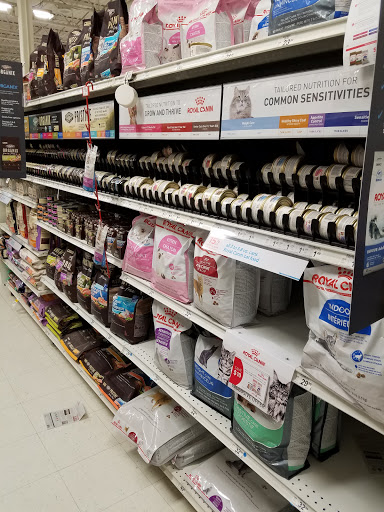 Pet Supply Store «Petco Animal Supplies», reviews and photos, 7590 150th St W, Apple Valley, MN 55124, USA