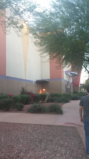 Movie Theater «Harkins Theatres Gateway Pavilions 18», reviews and photos, 10250 W McDowell Rd, Avondale, AZ 85392, USA