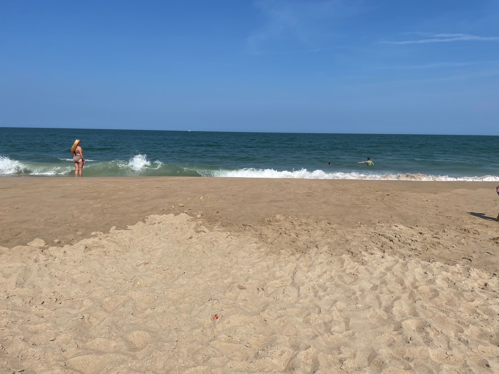 Maryland Beach的照片 带有蓝色的水表面