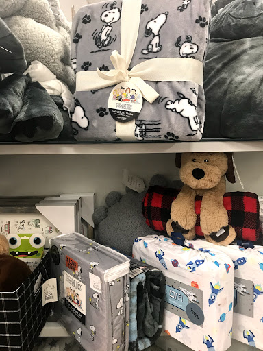 Department Store «T.J. Maxx», reviews and photos, 68 Frontage Rd, East Haven, CT 06512, USA