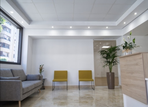 puertas automaticas Sergi Artés Escolano, Fisioterapeuta en Gandia