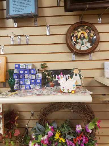 Thrift Store «Goodwill Dearborn Store», reviews and photos, 22451 Michigan Ave, Dearborn, MI 48124, USA