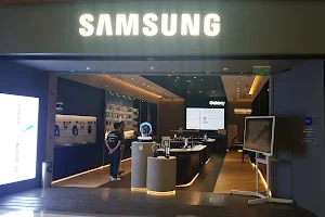 Samsung Store | Paseo Interlomas image