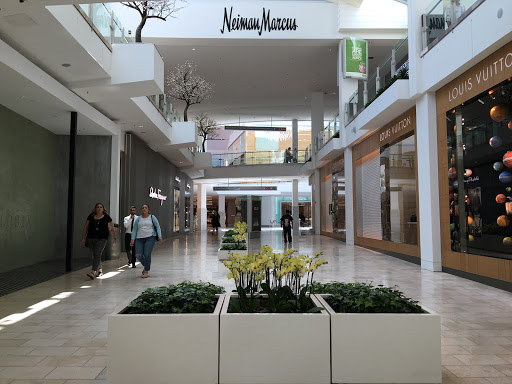 Shopping Mall «Westfield Garden State Plaza», reviews and photos, 1 Garden State Plaza, Paramus, NJ 07652, USA