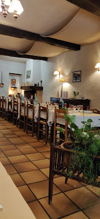 Atmosphère du Restaurant français Restaurant Chez Victor à Castelnau-Durban - n°7