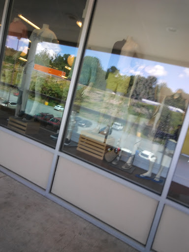 Clothing Store «Gap Outlet», reviews and photos, 1000 PA-611, Tannersville, PA 18372, USA