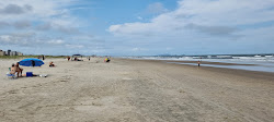 Foto di Praia do Olho Dagua con costa lunga e dritta