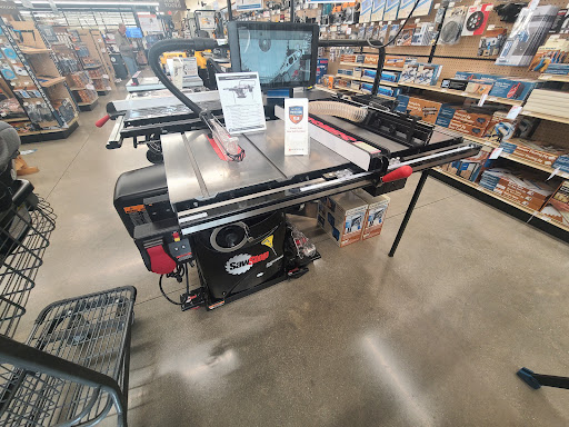 Woodworking Supply Store «Rockler Woodworking and Hardware - Milwaukee», reviews and photos, 1725 S 108th St, Milwaukee, WI 53214, USA