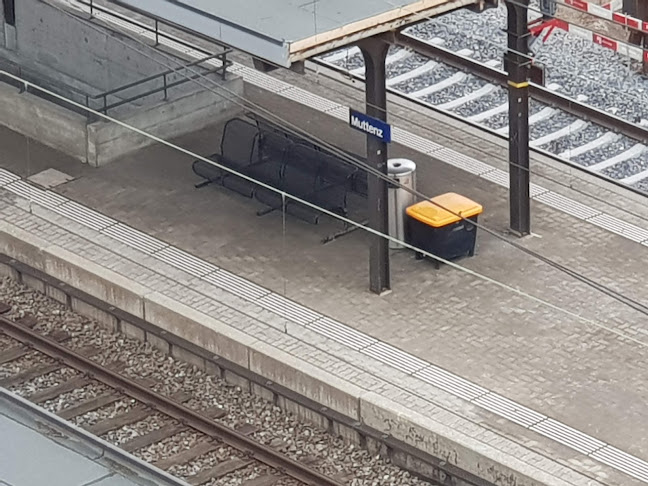 Parkplatz Bahnhof Muttenz - Muttenz