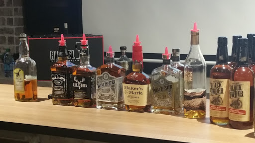 Wine Store «Total Wine & More», reviews and photos, 230 Cherry St, Milford, CT 06460, USA