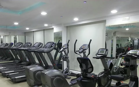 Fit and fit fitness studio image