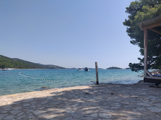 The Garden Tisno beach