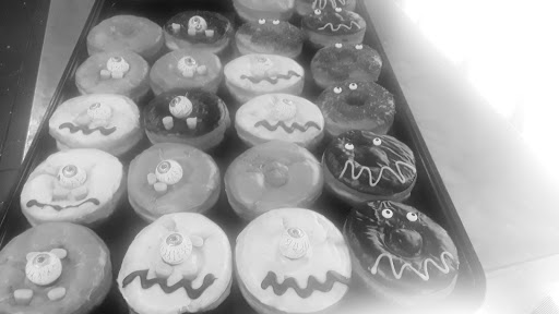 Donut Shop «Yum Yum Donuts», reviews and photos, 6411 E Spring St, Long Beach, CA 90808, USA