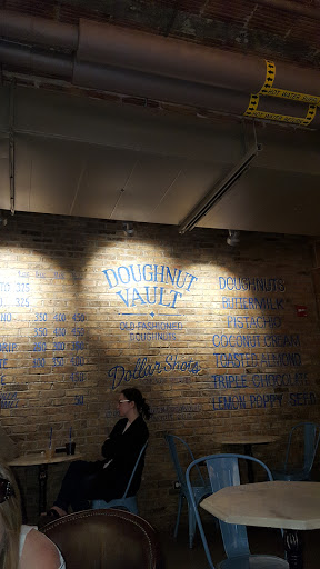 Donut Shop «Doughnut Vault», reviews and photos, 111 N Canal St, Chicago, IL 60606, USA