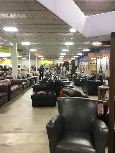 Furniture Store «Weekends Only Furniture & Mattress», reviews and photos, 8315 Center Run Dr, Indianapolis, IN 46250, USA