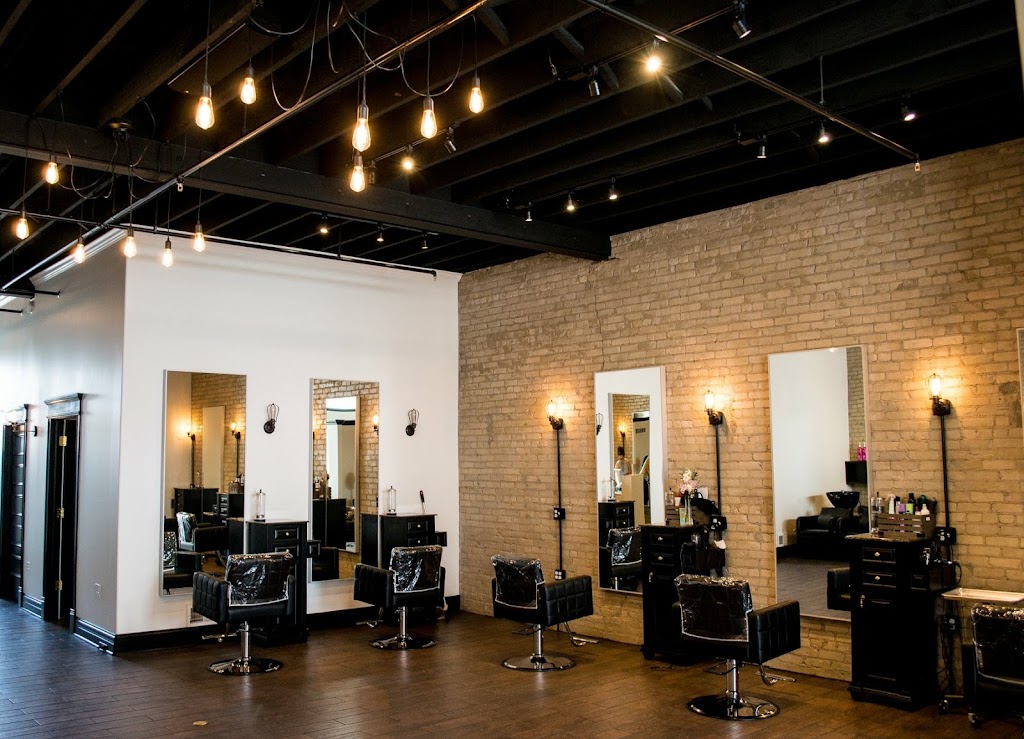 The Parlour at 713 48458