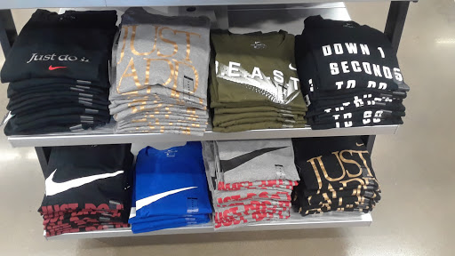 Clothing Store «Nike Factory Store», reviews and photos, 2950 I-20 Frontage Rd #755, Grand Prairie, TX 75052, USA
