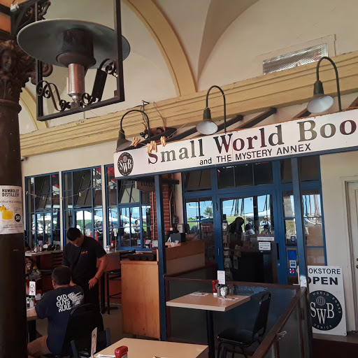 Book Store «Small World Books», reviews and photos, 1407 Ocean Front Walk, Venice, CA 90291, USA