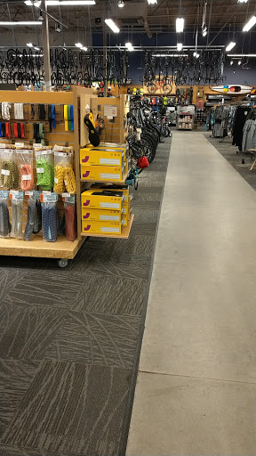 Camping Store «REI», reviews and photos, 1165 Perimeter Center W #200, Atlanta, GA 30338, USA