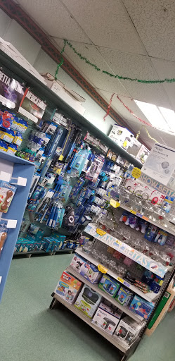 Pet Supply Store «Petland Discounts - Austin Street», reviews and photos, 70-44 Austin St, Queens, NY 11375, USA