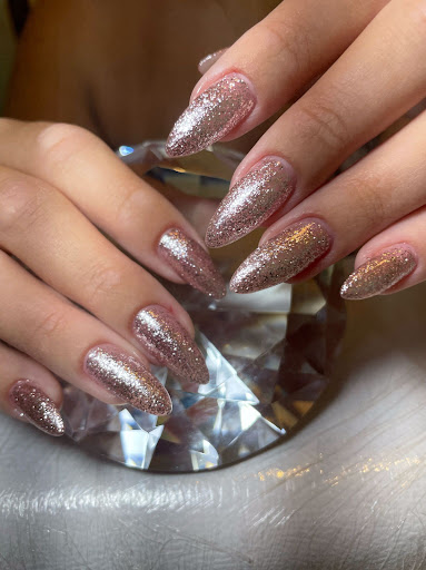 Logo da empresa - Unhas By Loh
