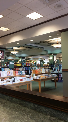 Book Store «Barnes & Noble», reviews and photos, 102 Park Ave #1, Willow Grove, PA 19090, USA