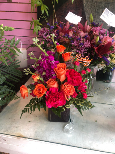 Florist «City Enchanted Gardens Florist», reviews and photos, 2246 W Taylor St, Chicago, IL 60612, USA