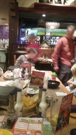 Mexican Restaurant «On The Border Mexican Grill & Cantina», reviews and photos, 4175 Morse Crossing, Columbus, OH 43219, USA